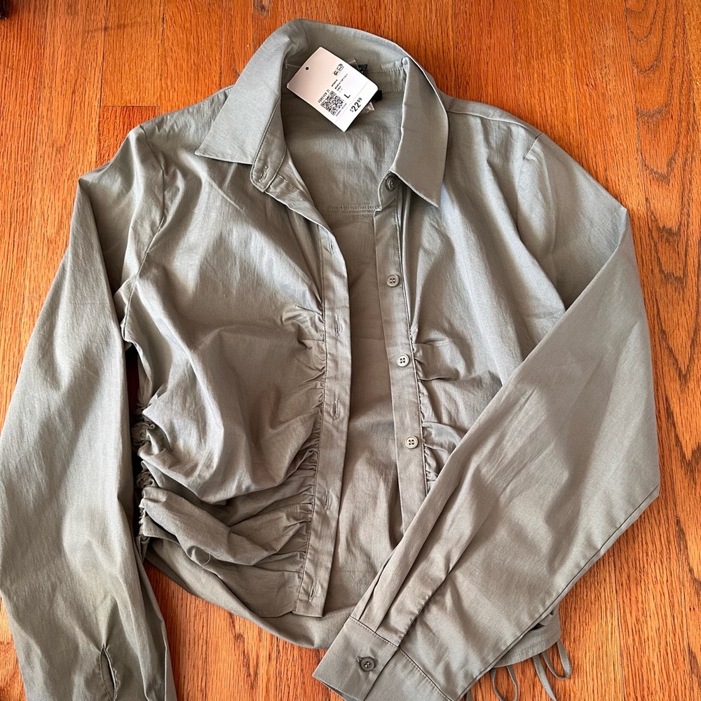 Olive green cinched button up shirt